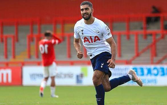 4中场窄阵 4中场窄阵