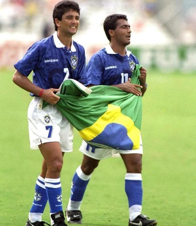 兼顾持球终 兼顾持球终